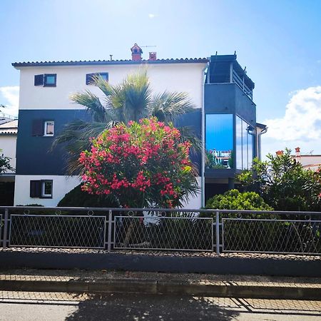 Apartmani Andrea プーラ エクステリア 写真